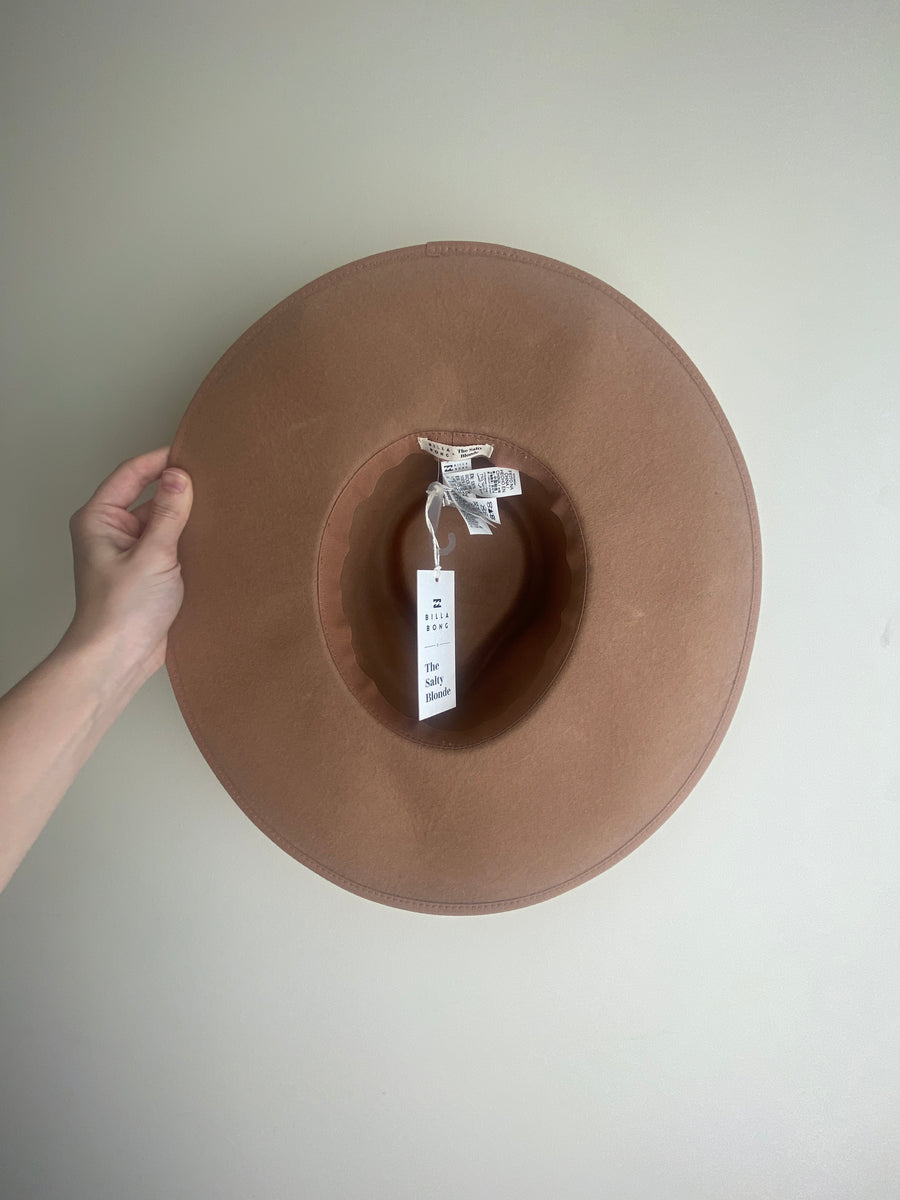 NWT Billabong X The Salty Blonde Stand By Wide Brim Hat